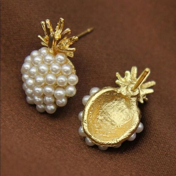 5for $25 Pineapple Earrings - Picture 4 of 5